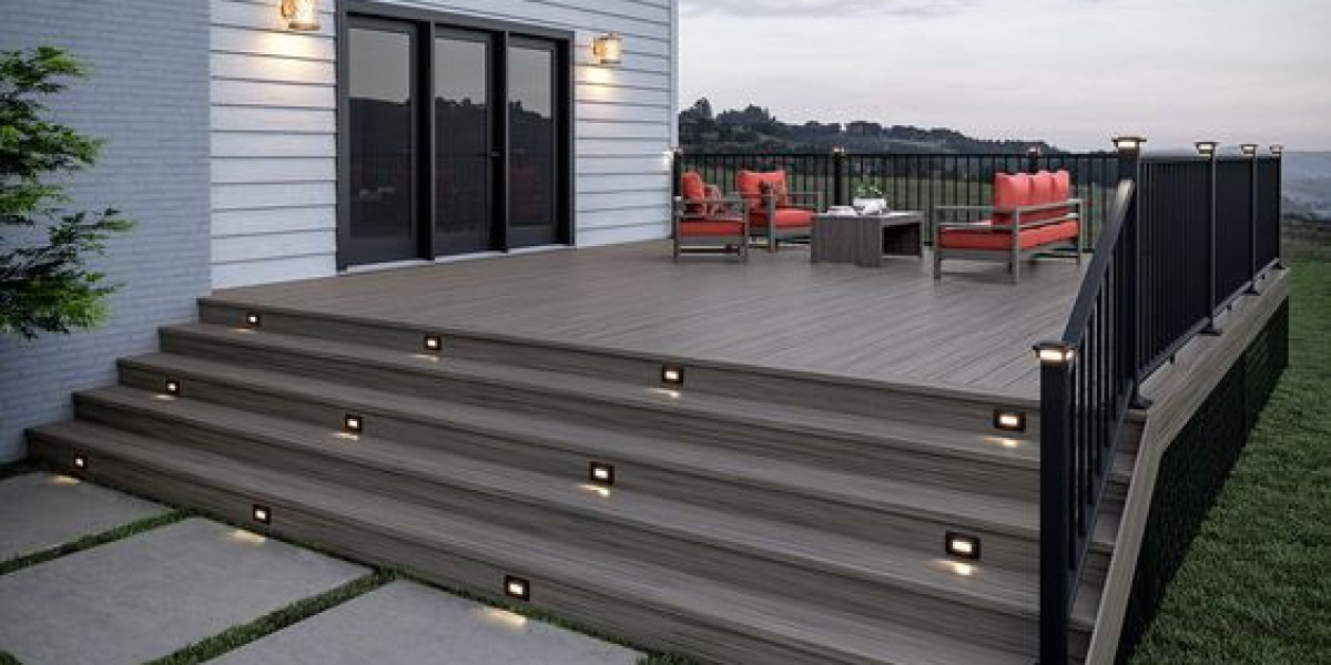 Deck Trends: Elevating Outdoor Spaces in 2024