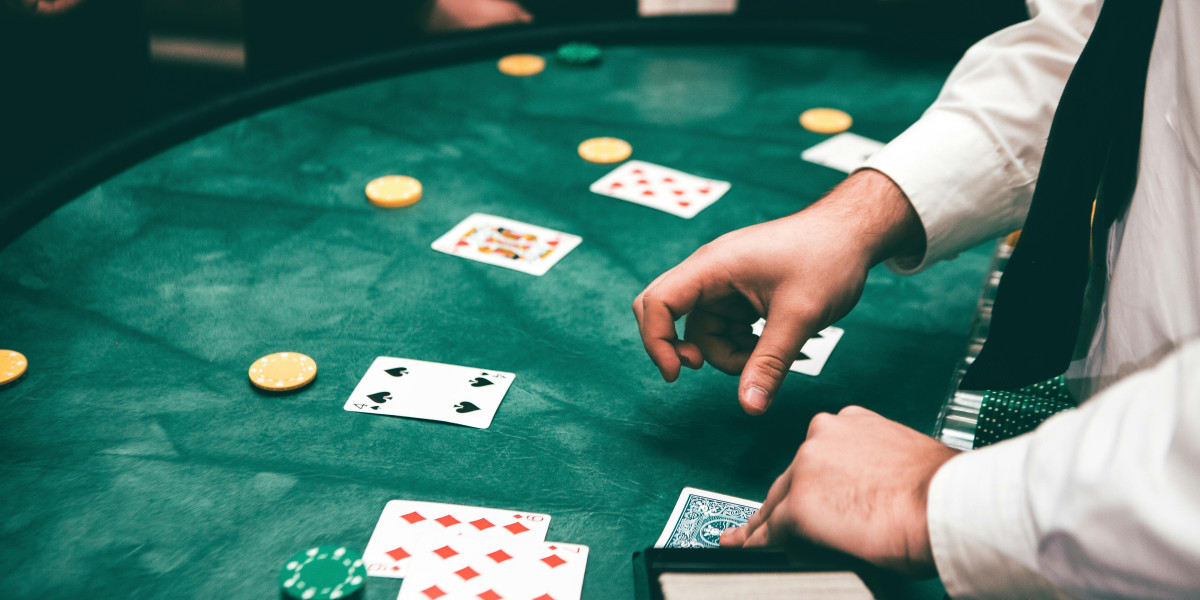 Why Do Casinos Offer Lavish Rewards and Loyalty Programs?