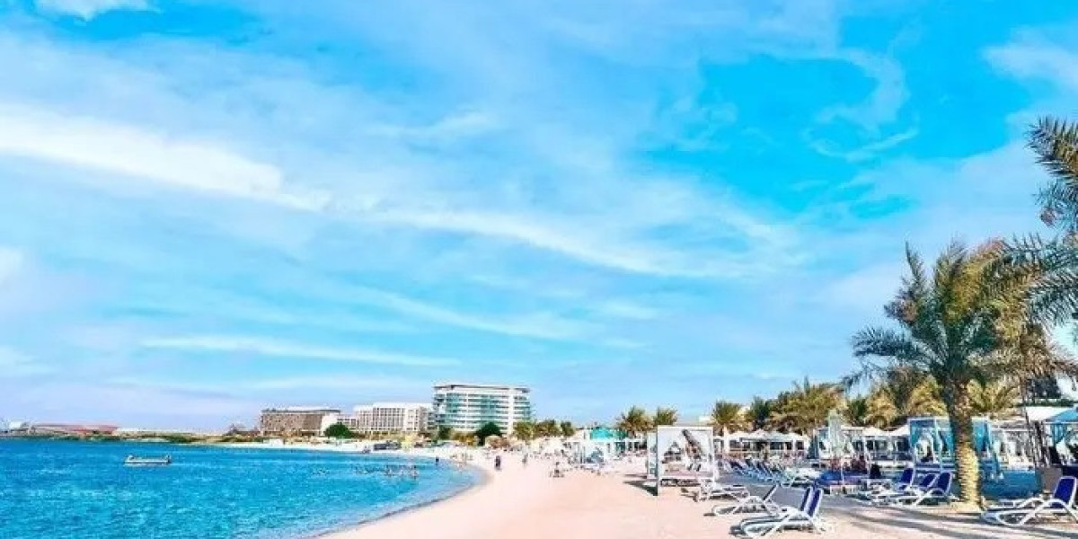 Unveiling the Best Time to Enjoy Abu Dhabi's Beaches in Summer