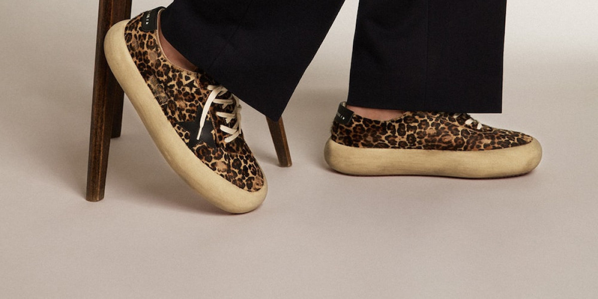 Golden Goose Sneakers Sale pieces in our wardrobes