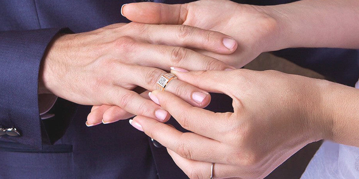 Why Solitaire Diamond Rings Are Perfect Choice for Engagements