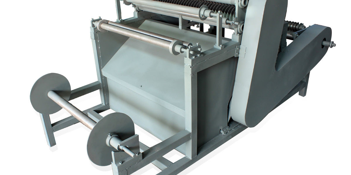 3.2% CAGR for Slitting Machine Market, Targeting US$ 682 Million by 2032