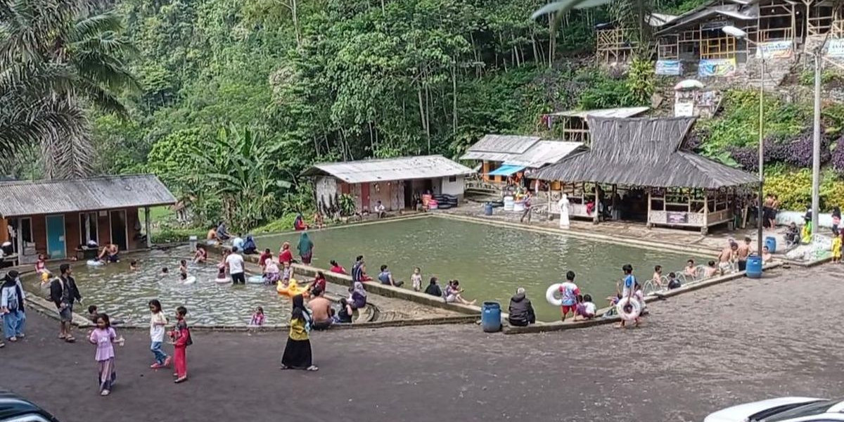 Menikmati Wisata Pemandian Air Panas di Tasikmalaya