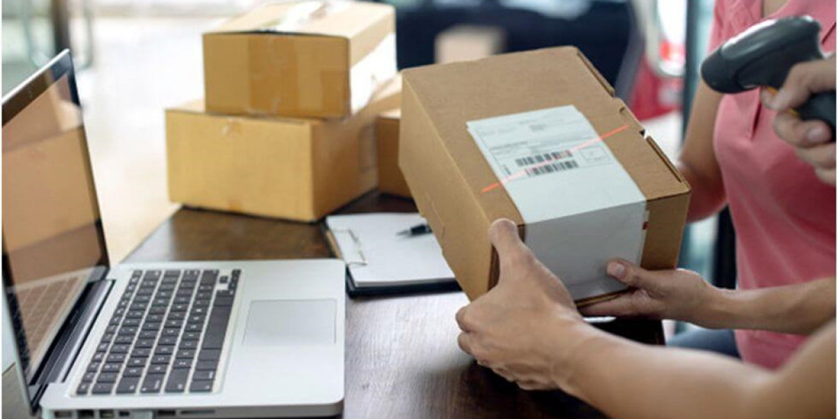 What You Need to Know About Using a Shipping App for Shopify