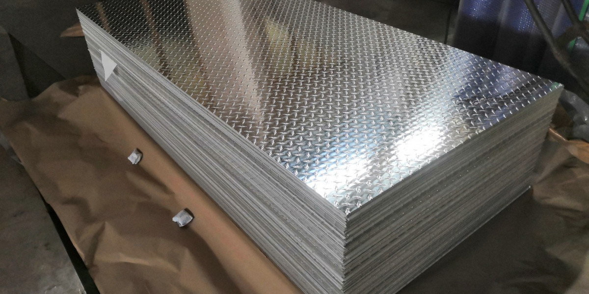 Aluminum checker plate for trailers