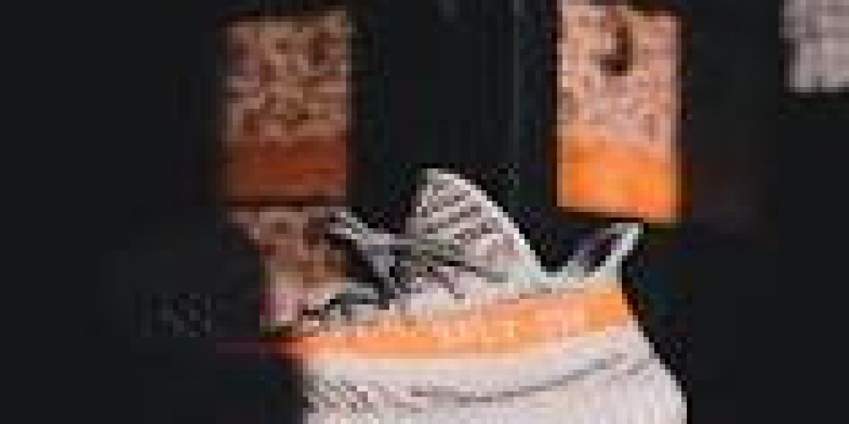 Yeezy 350鞋子的性能解析