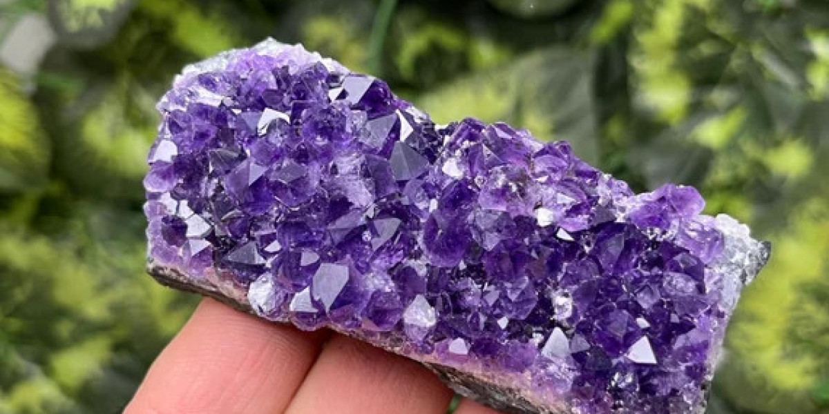 Amethyst The meaning, origins, advantages, therapeutic qualities, and zodiac association with amethyst druzy jewelry