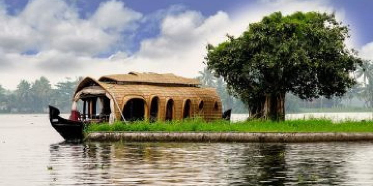 Discover the Magic of Alleppey Houseboat