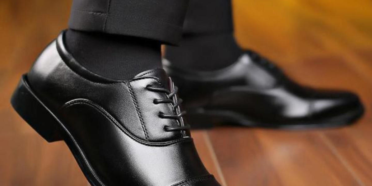 Leather Shoes Manufacturing Plant Project Report 2024: Machinery Requirements and Cost Analysis