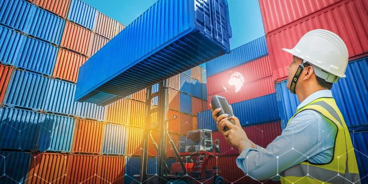 Smart Container Market 2024: Industry Size, Drivers, Trends, Global Analysis and Forecast by 2032