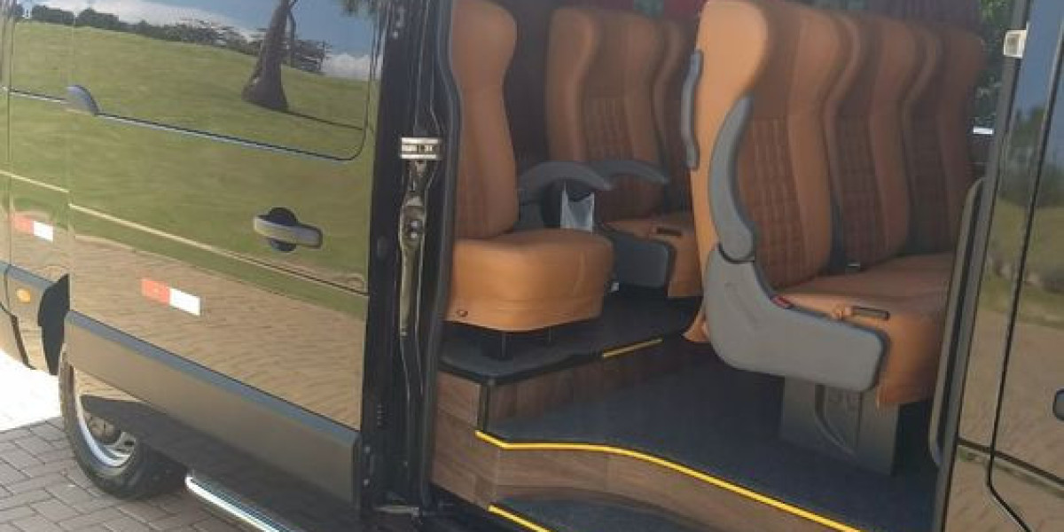 Keunggulan Sewa Mobil Toyota Hiace untuk Menyelami Keindahan Bali Kenyamanan, Ruang, dan Performa
