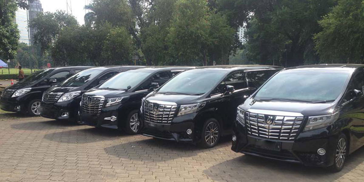 Menyewa Mobil Mewah Mengapa Toyota Alphard Menjadi Pilihan Utama