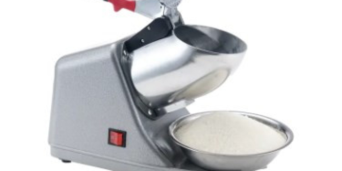 How can a small ice crusher upgrade your summer drink experience