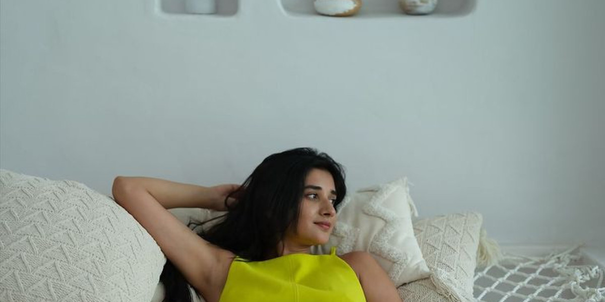 Justdial ~ 9999485385, Call ℊiℛls In laxmi nagar Delhi Service
