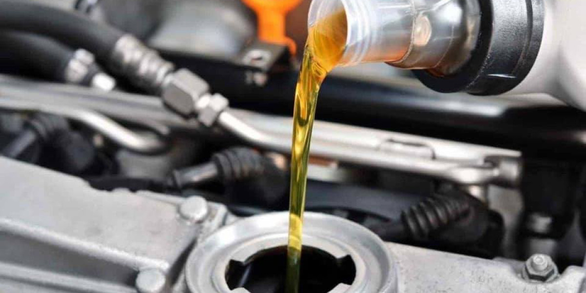 Expert Tips for Choosing the Best Car Oil Change Service in Lahore