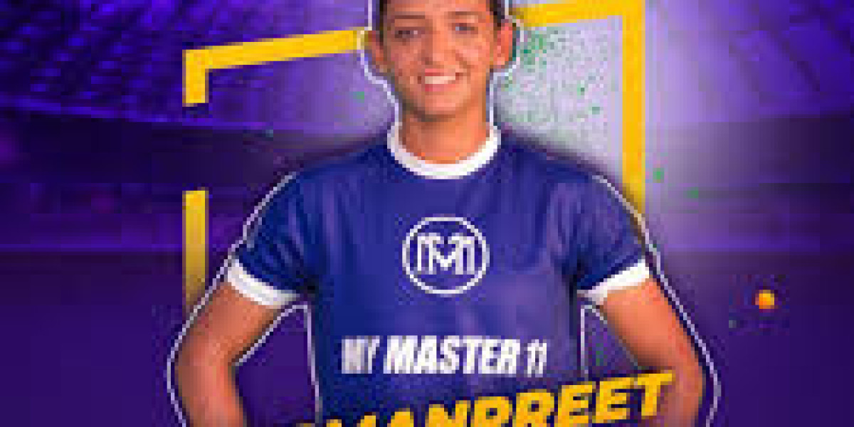 Experience the Best Fantasy App Free Entry with MyMaster11 Elevate your fantasy sports game in India Play cricket, footb