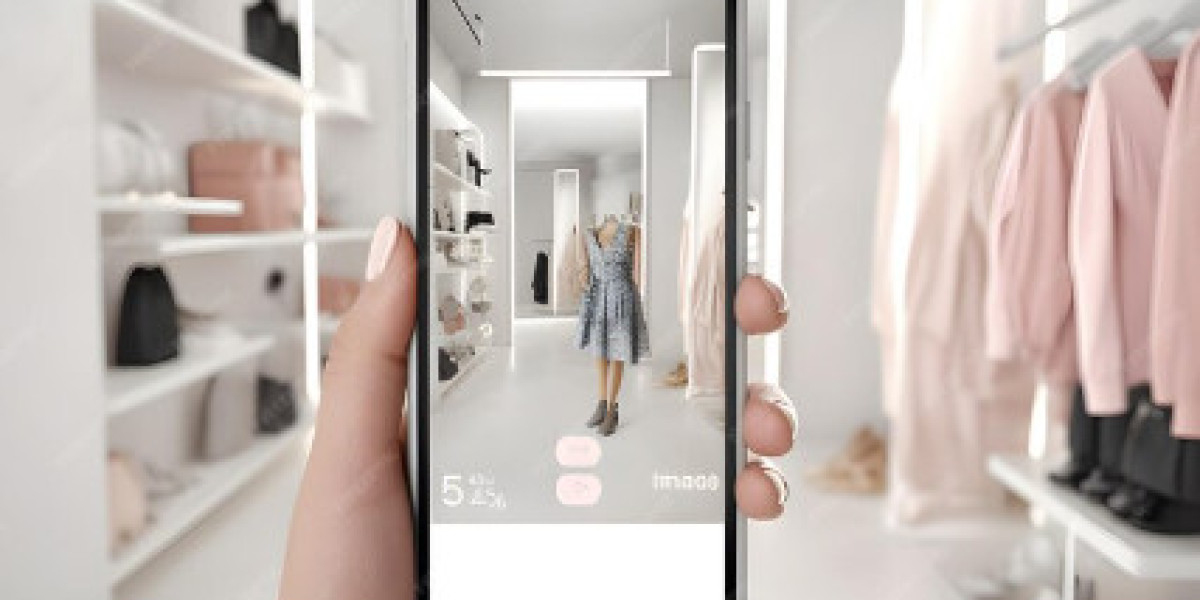 AR and E-commerce: How Augmented Reality is Changing Online Shopping