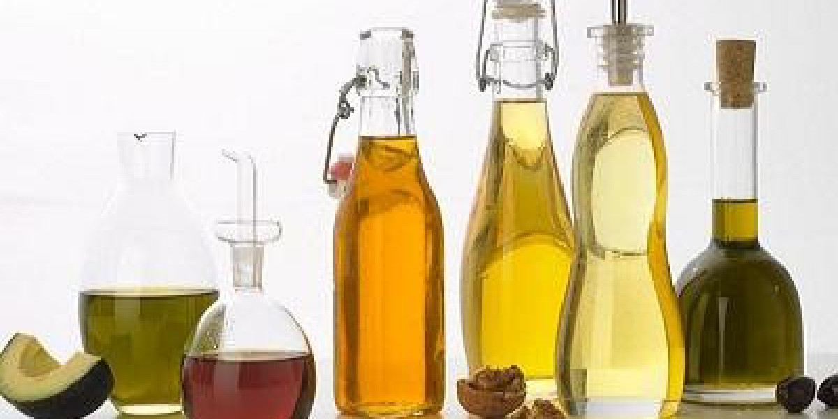 Exploring Growth Trends in the Global Specialty Oleochemicals Market