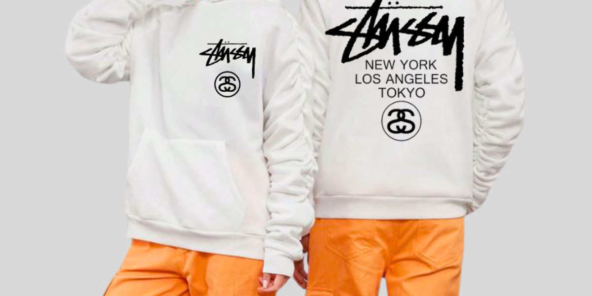 Effortlessly Cool: Why Everyone’s Talking About the Stussy Hoodie