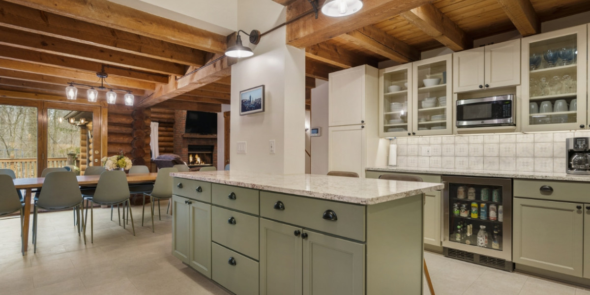 Mastering Eclectic Design: A Blend of Styles for a Unique Home