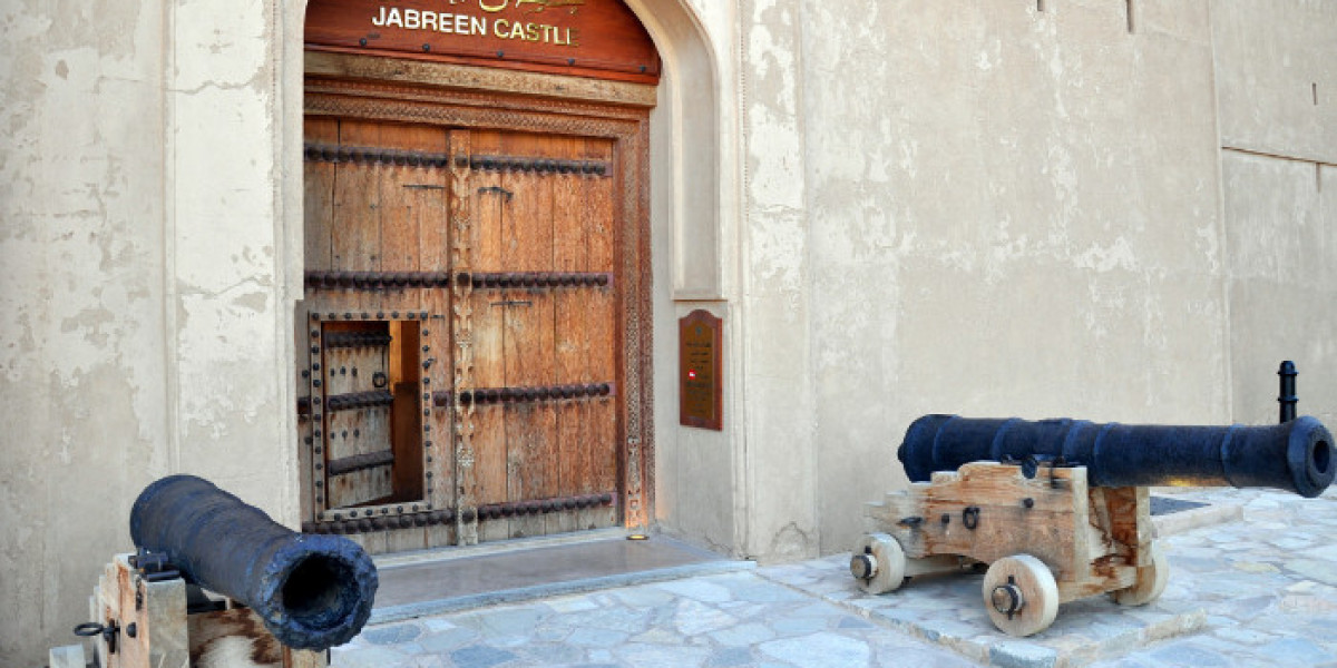 Historical Treasures: Uncovering Oman’s Ancient Forts and Castles