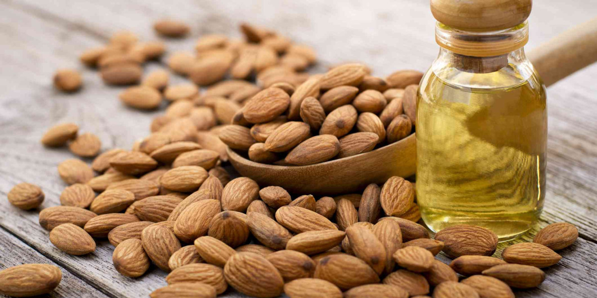 Almond Oil Bulk Manufacturer: A Guide to Hetaksh Essential Oils