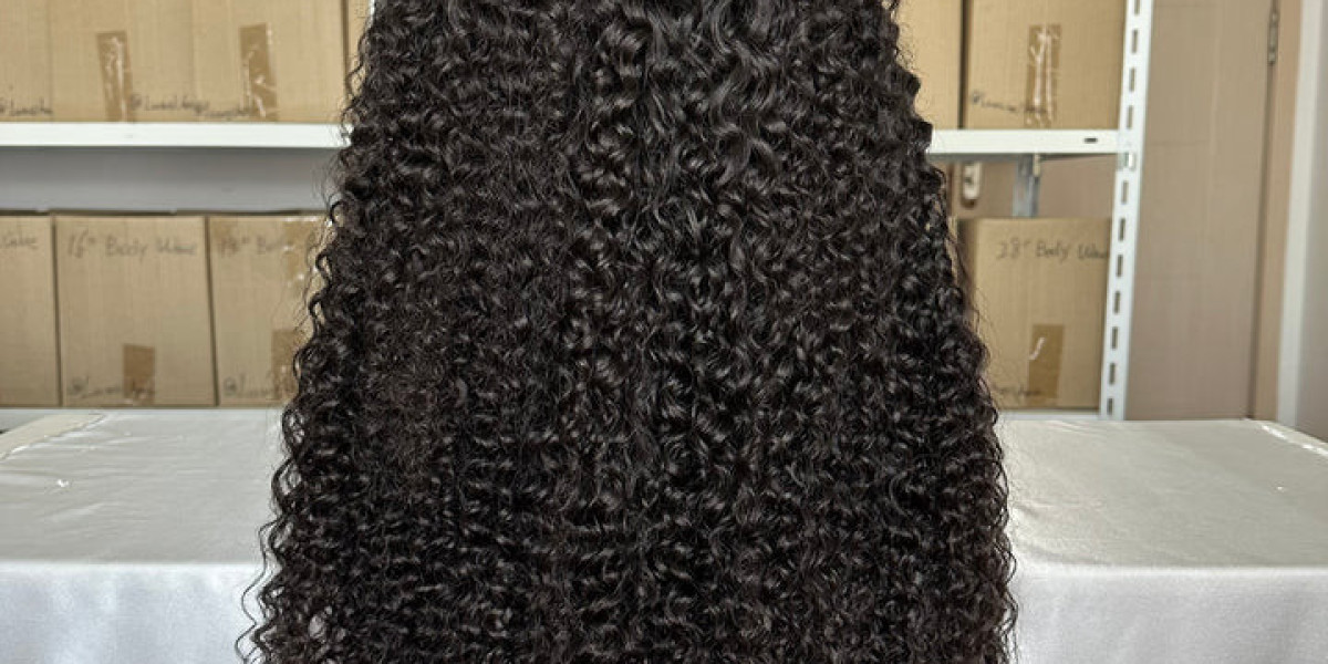 How to clean and maintain black wig?