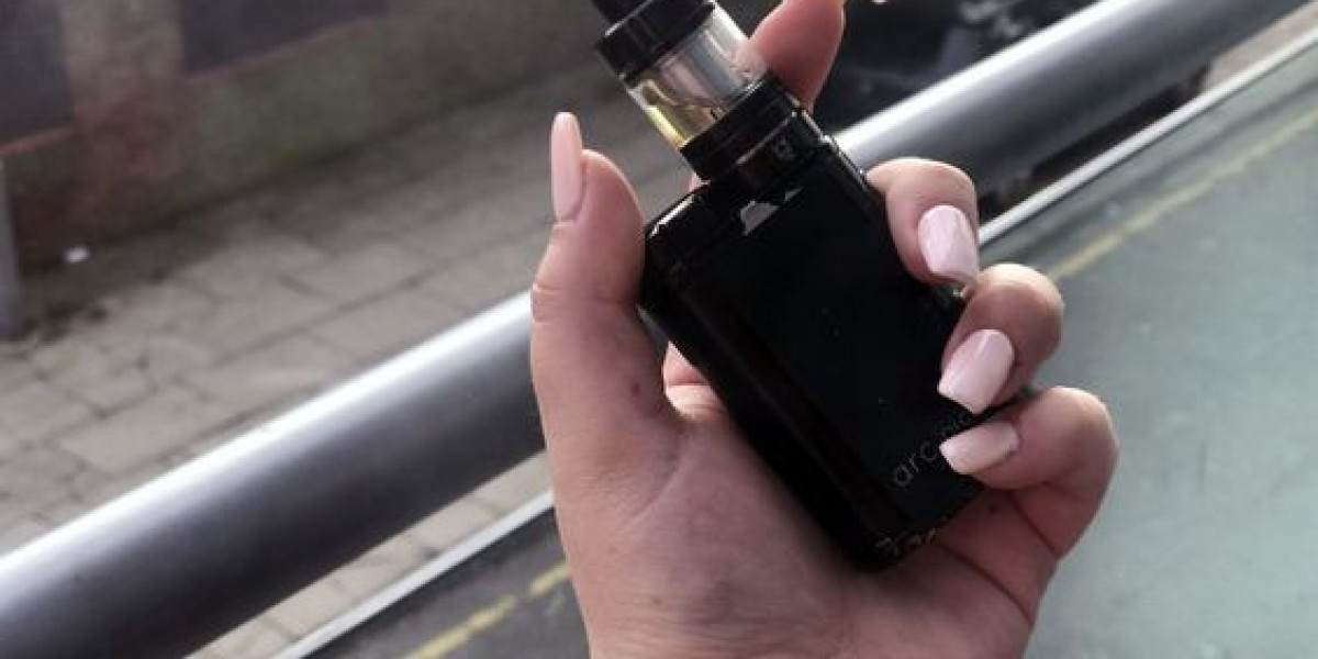 What are the potential causes of vapes oil leakage?