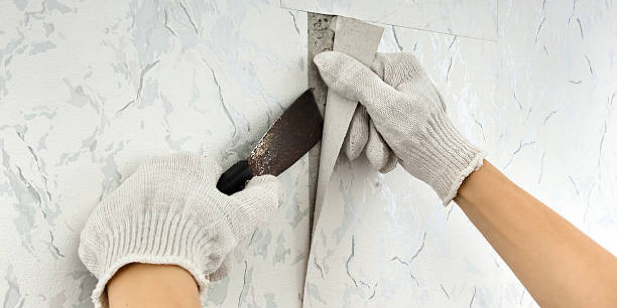 Can I Remove Wallpaper Without Damaging the Wall?
