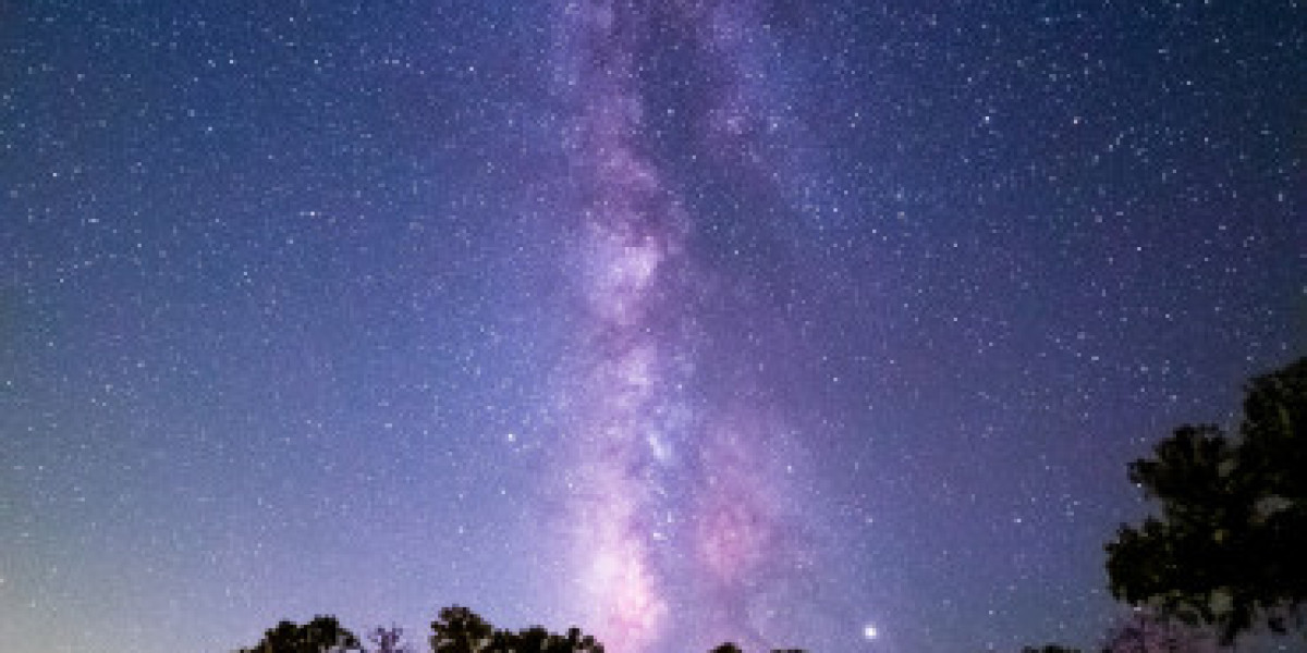 Delving Into Relationship Astrology: Sun/Moon Midpoint Significance