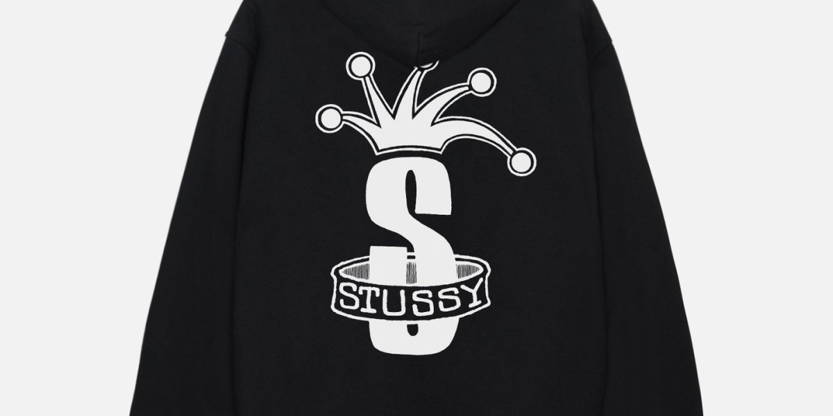 Cozy Up! Black Friday’s Must-Have Hoodies for Every Wardrobe