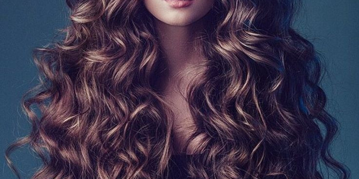 Wet and Wavy Wigs: The Perfect Blend of Texture and Style