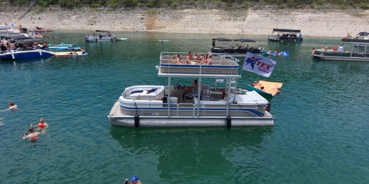 Top 5 Reasons to Rent a Boat for Your Bachelorette Party at Lake Travis