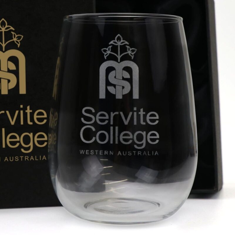 Celebrating Special Moments with Engraved Wine Glasses – expresspromo