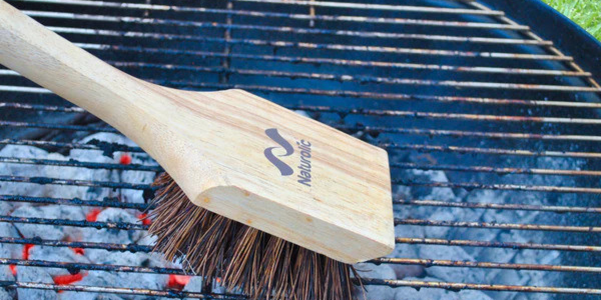 The Best Grill Cleaning Brush for Keeping Your Grill Sparkling Clean