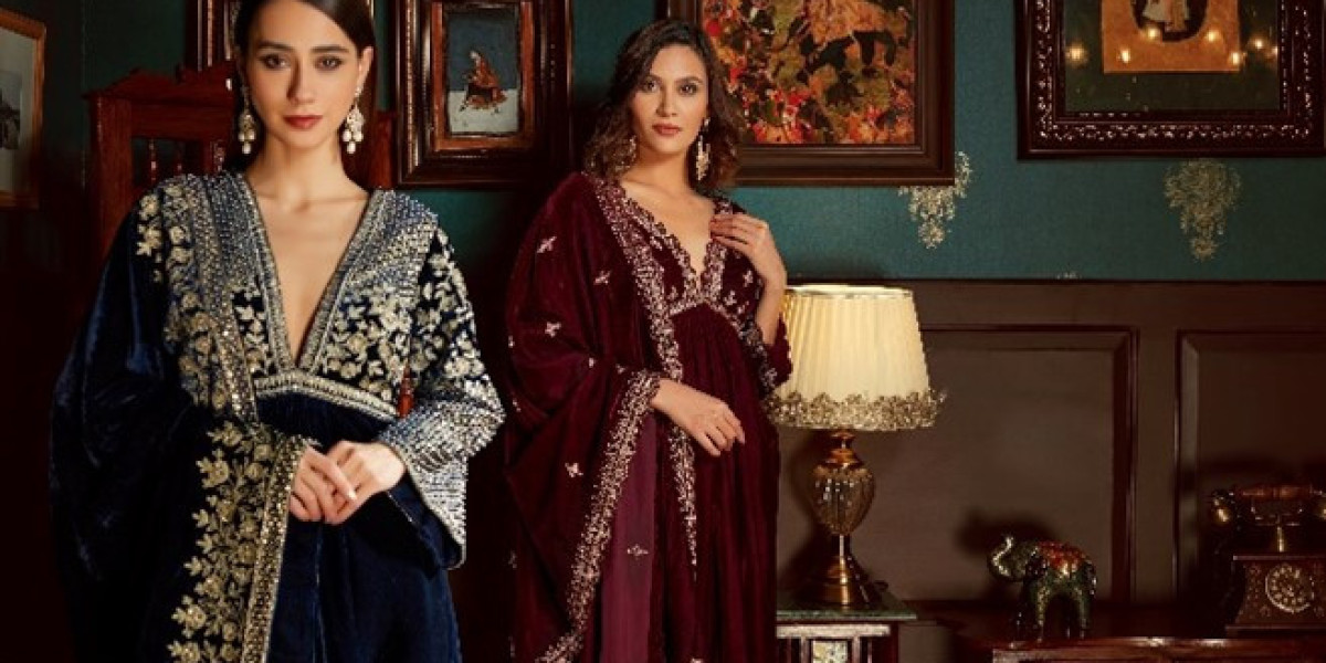 Dhanteras Special: Anarkalis, Sarees, and More at ScrollnShops