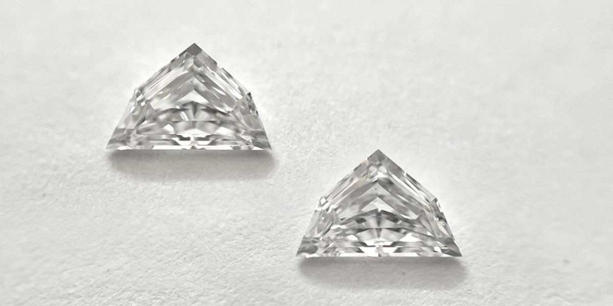 Portrait Cut Diamond Engagement Rings - Opulent Diamond: Elevate Your Love Story
