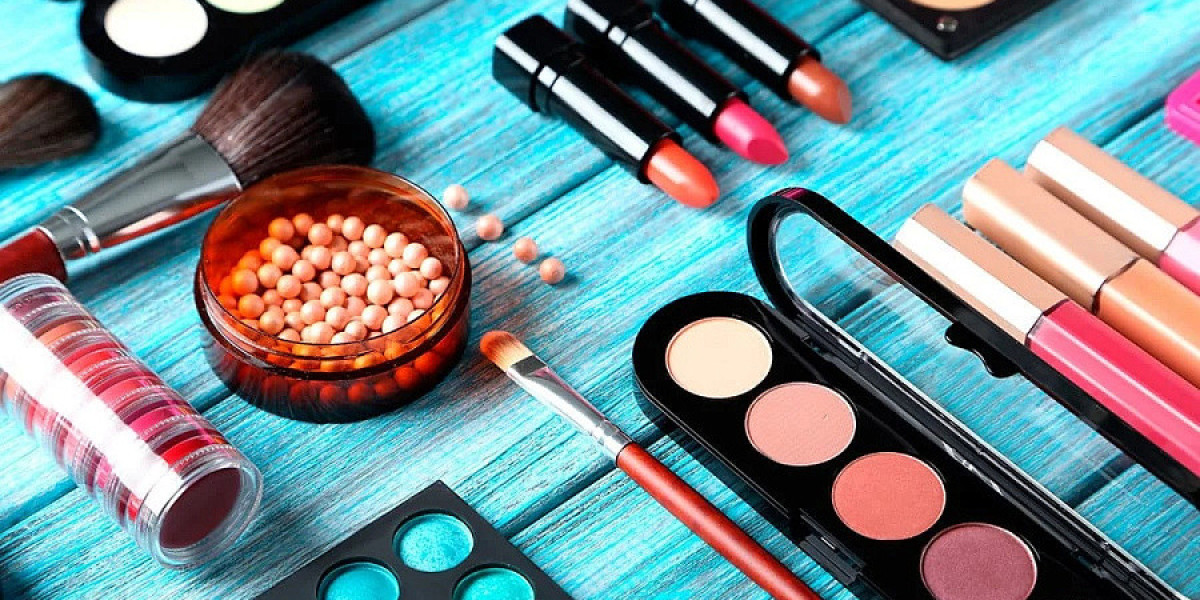 Makeup Market Trends: What’s Driving the Growth and Transformation of the Beauty Sector