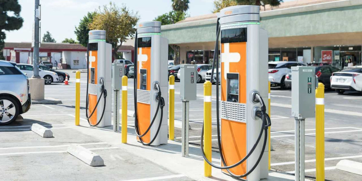 Electric Vehicle Charging Station Market Opportunities: Exploring the Future of Sustainable Mobility Infrastructure Solu