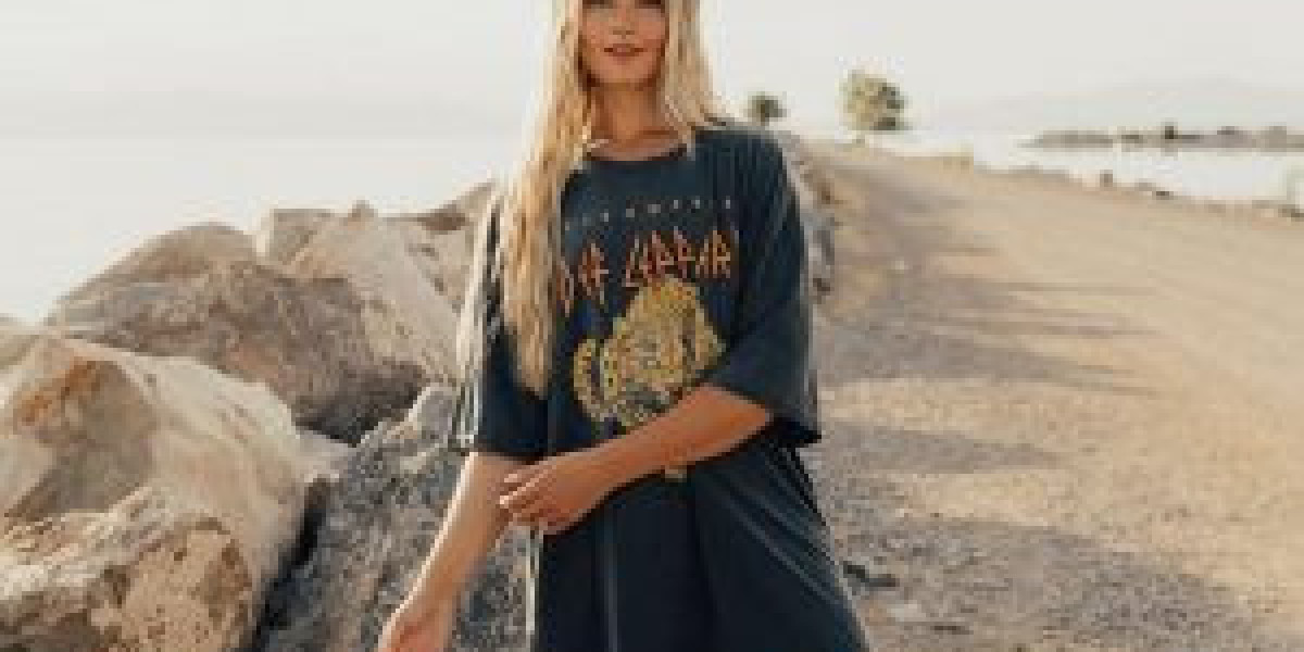 Cell Crazy Clothing: A Trendsetter in Women’s Fashion