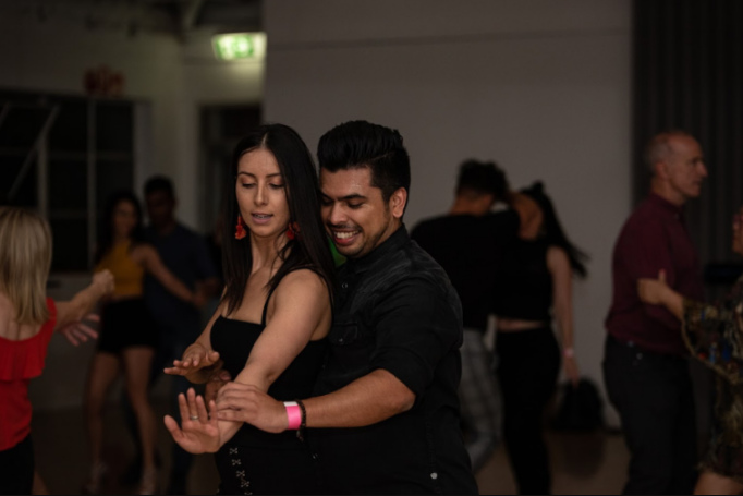 Salsa Dancing on a Budget: Tips to Enjoy the Dance Without Overspending