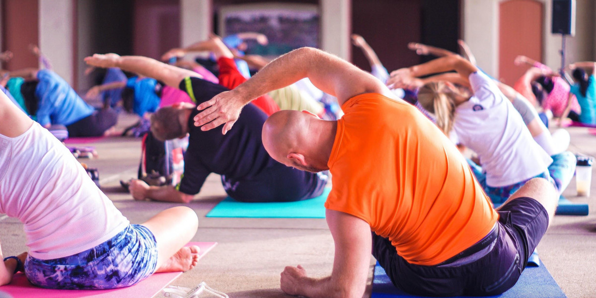"Express test. Which yoga asanas match your personality?  