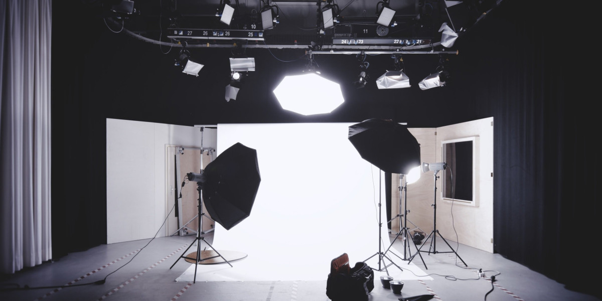 Commercial Photography Services London - Pinetree Studios