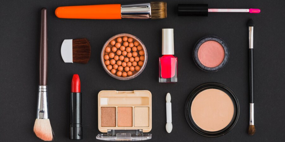 United Kingdom Makeup Kit Market: Trends, Growth, and Opportunities