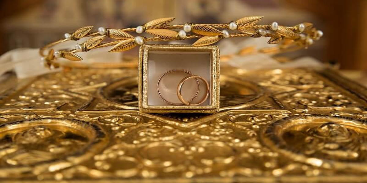 Cash Against Gold in Rajdhani Enclave