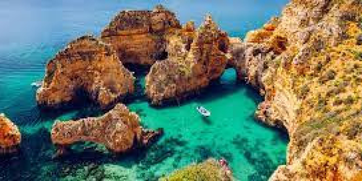 Vacations in the Algarve: Sun, Sea, and Serenity