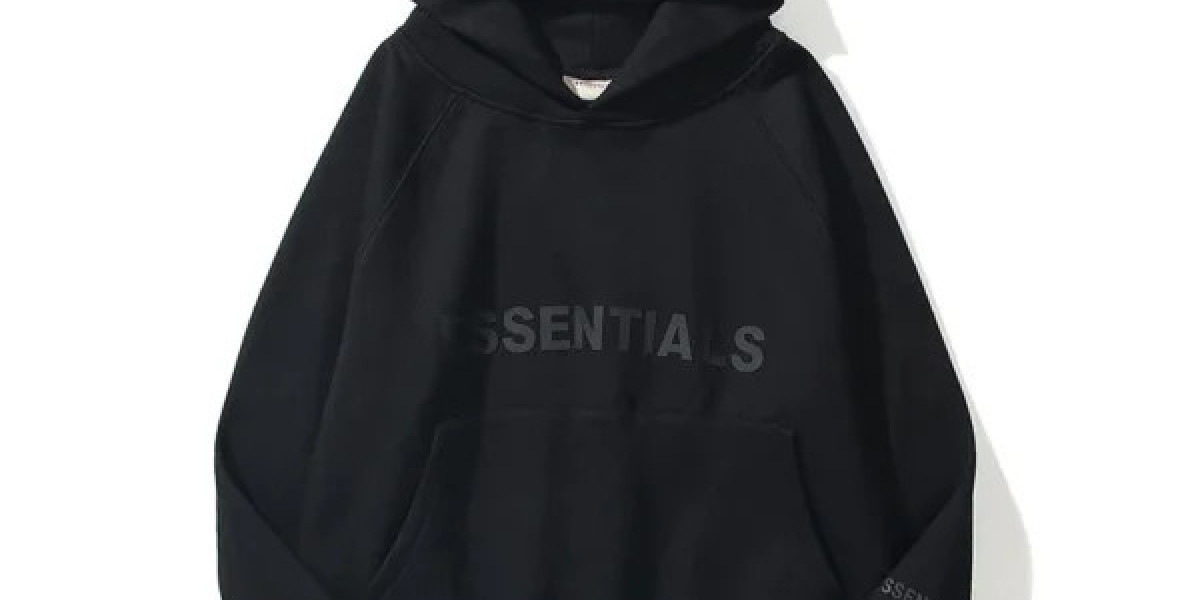 Essentials Hoodie: A Wardrobe Staple for Comfort and Style