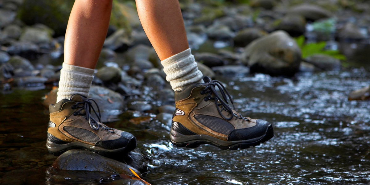 Hiking Footwear Market Retail Trends: Evolving Consumer Preferences and Sustainable Innovation in 2025