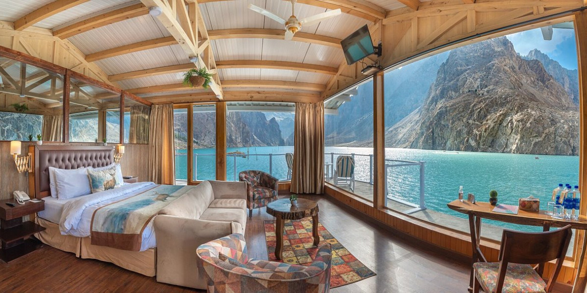 Exploring Luxury Hotels: A Glimpse Into Extravagance and Elegance