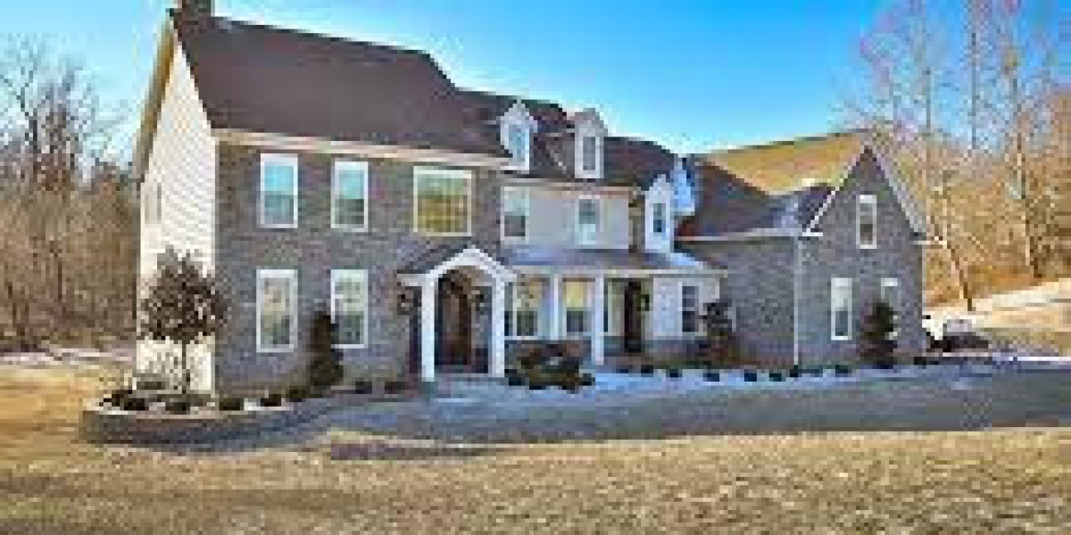 2393 Old Bristol Rd., Southampton, PA 18966: A Charming Suburban Retreat in Bucks County
